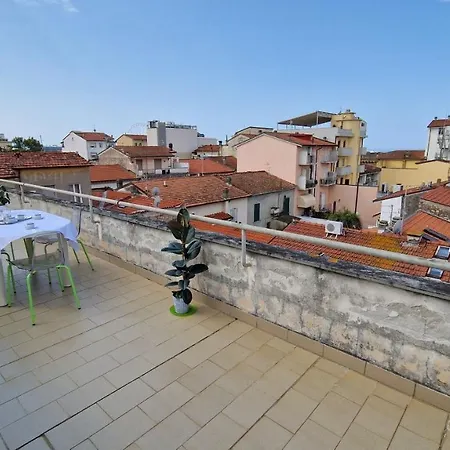 Foscolo Terrazza Vista Mare Apartment
